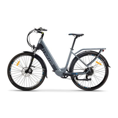 Detalle del motor y la batería de gran capacidad en la bici eléctrica Moma E-CITY 28 PRO.