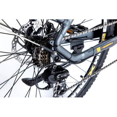Ebike con motor central Moma E-CITY 28 PRO para desplazamientos urbanos sostenibles.