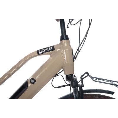 Bicicleta eléctrica urbana Bicyklet Camille 504 Wh Shimano Acera/Altus 8V 700C
